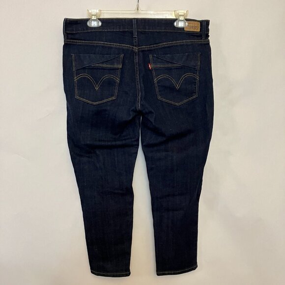 Vintage Levi's San Francisco Womens Capris Jeans 12 Mid Rise Dark Wash Denim Y2K - Picture 2 of 5